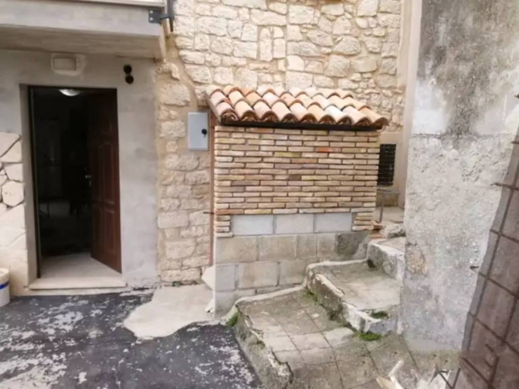 appartamento in vendita ad Abbateggio
