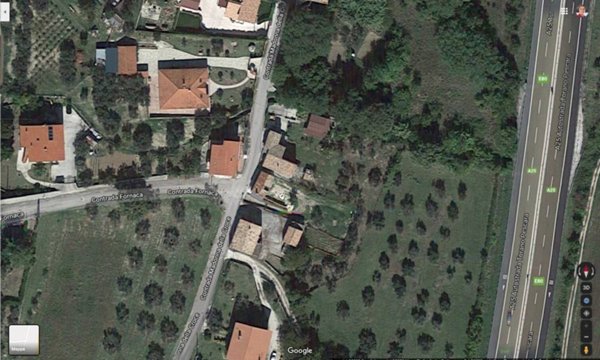 casa indipendente in vendita ad Abbateggio