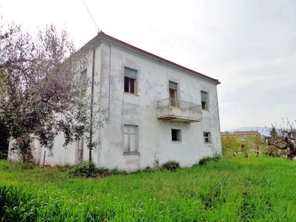 casa indipendente in vendita ad Alanno