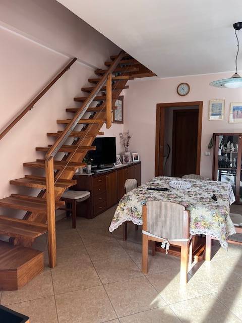casa indipendente in vendita ad Alanno