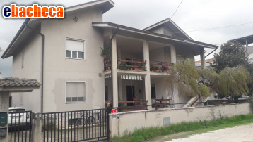 casa indipendente in vendita ad Alanno