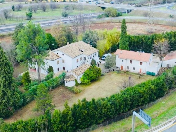 casa indipendente in vendita ad Alanno