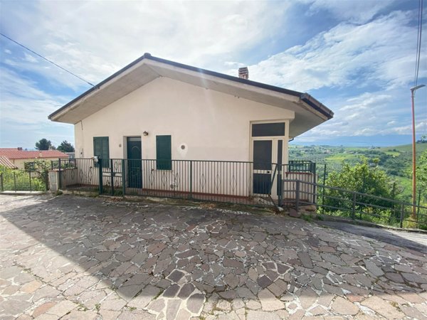 appartamento in vendita ad Alanno