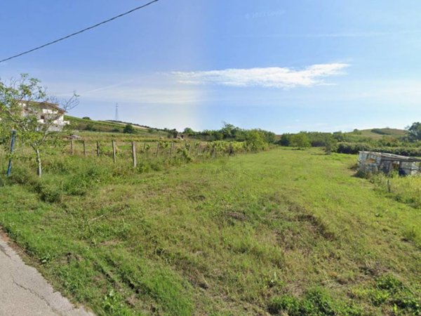 terreno agricolo in vendita ad Alanno
