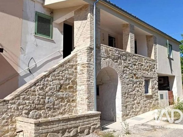 casa indipendente in vendita ad Alanno