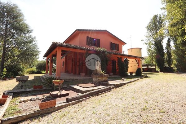 casa indipendente in vendita ad Alanno