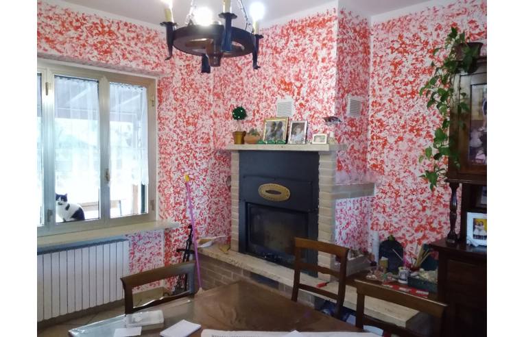 casa indipendente in vendita ad Alanno in zona Oratorio