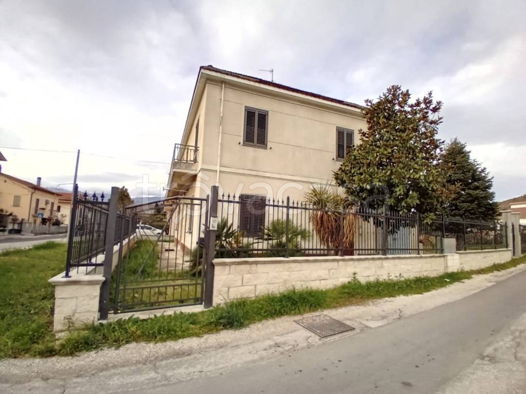 appartamento in vendita ad Alanno