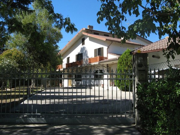 casa indipendente in vendita ad Alanno