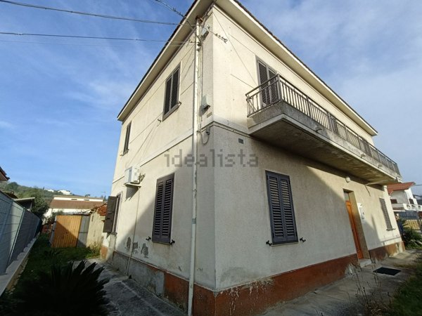 casa indipendente in vendita ad Alanno