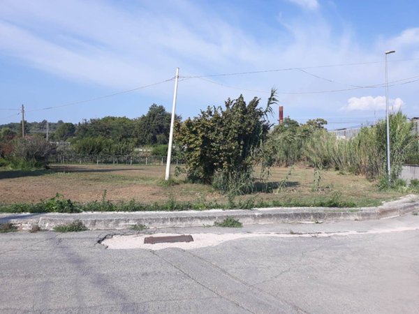 negozio in vendita ad Alanno