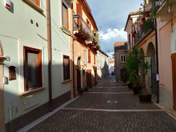 appartamento in vendita ad Alanno