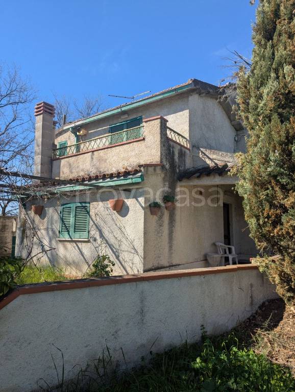 casa indipendente in vendita ad Alanno