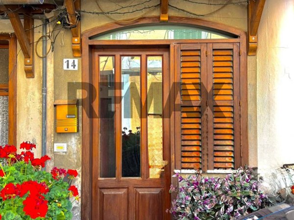 casa indipendente in vendita ad Alanno in zona Case