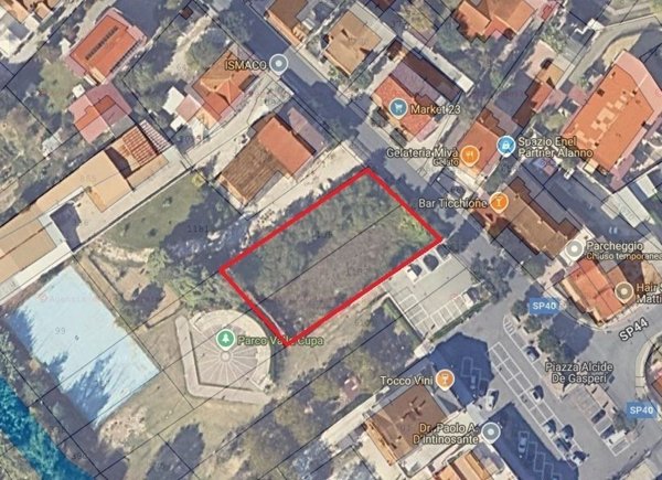 terreno in vendita ad Alanno in zona Ticchione