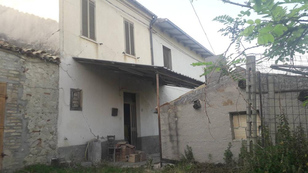 terreno agricolo in vendita ad Alanno in zona Oratorio