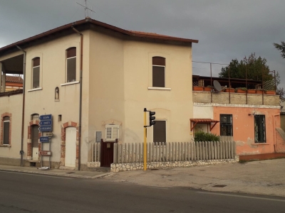 casa indipendente in vendita a Bolognano in zona Piano d'Orta