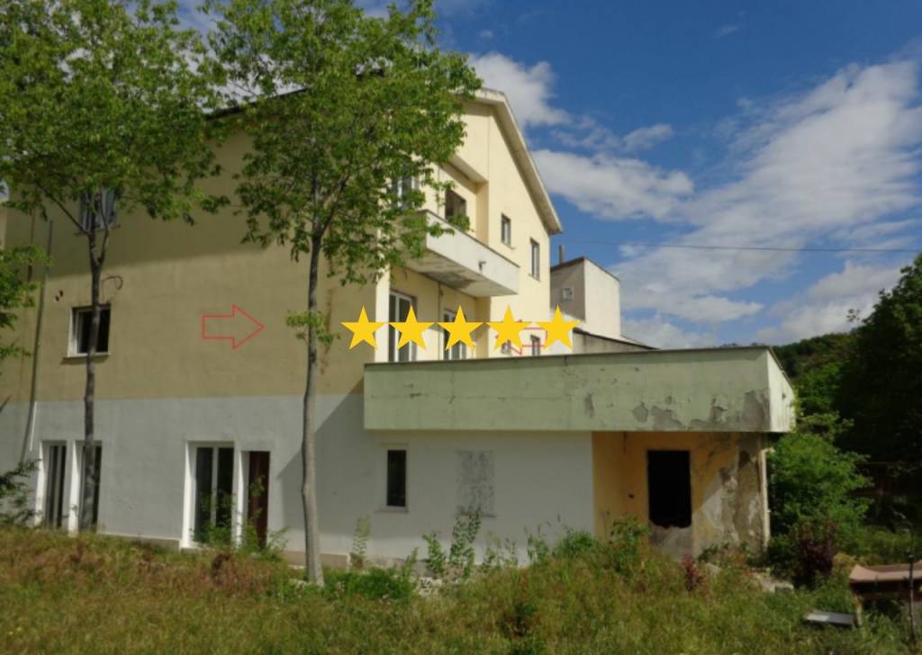 appartamento in vendita a Bolognano in zona Piano d'Orta