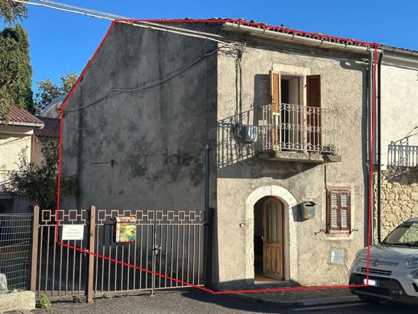 appartamento in vendita a Bolognano in zona Madonna del Monte