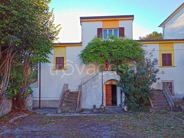 casa indipendente in vendita a Bolognano in zona Piano d'Orta