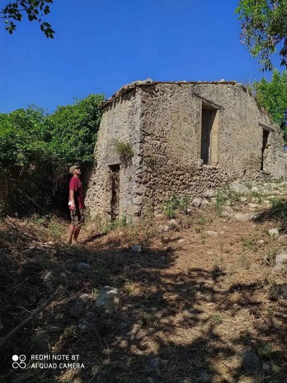 casa indipendente in vendita a Bolognano in zona Musellaro