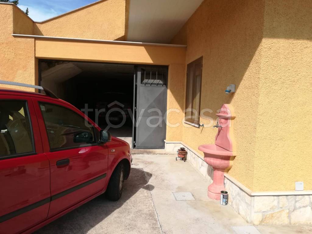 casa indipendente in vendita a Brittoli