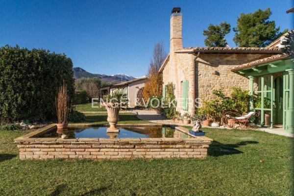casa indipendente in vendita a Brittoli