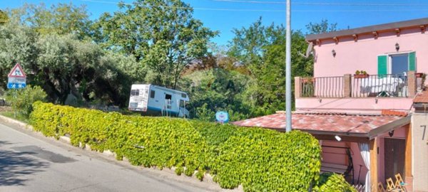 casa indipendente in vendita a Brittoli