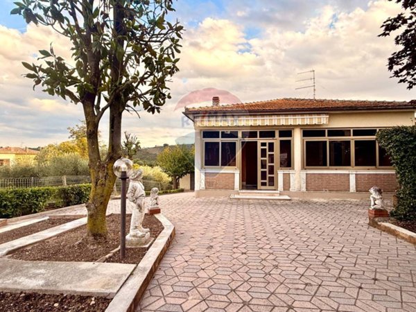 casa indipendente in vendita a Brittoli
