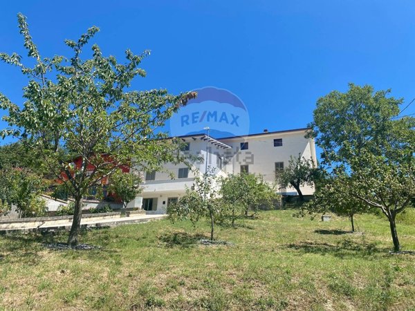 casa indipendente in vendita a Brittoli