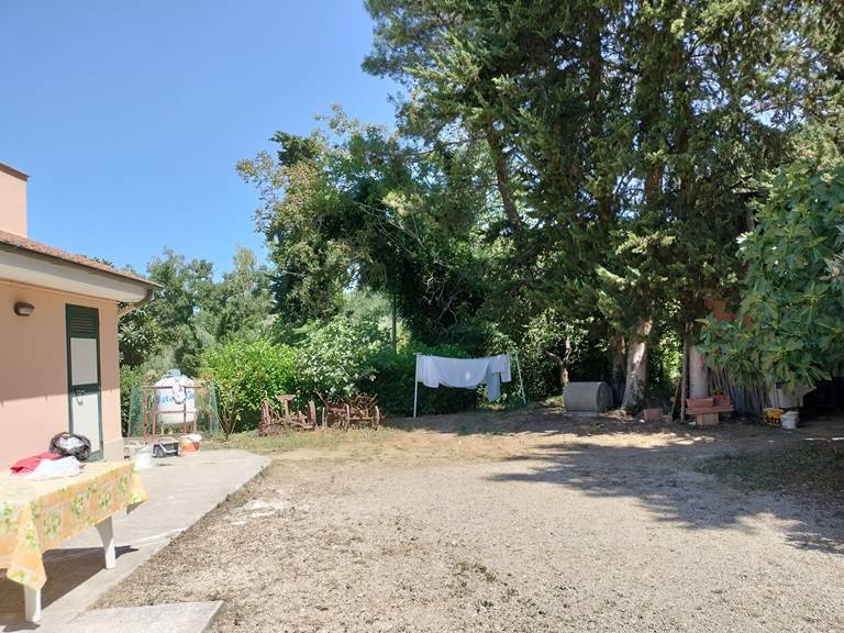 casa indipendente in vendita a Brittoli