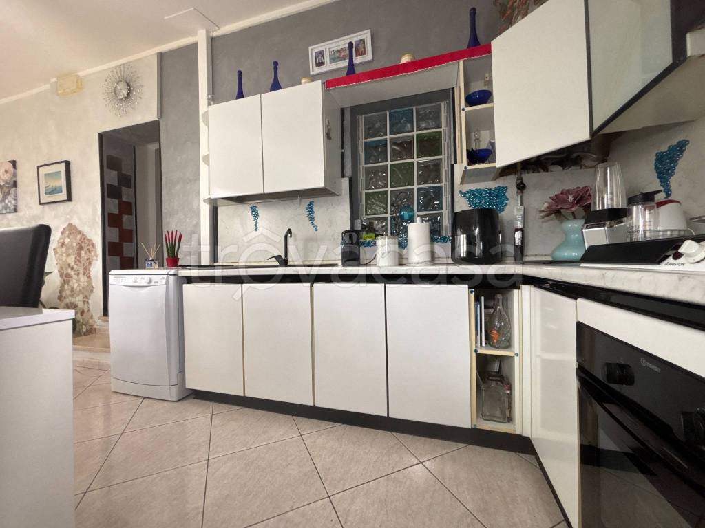 casa indipendente in vendita a Brittoli