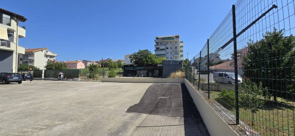 terreno edificabile in vendita a Brittoli