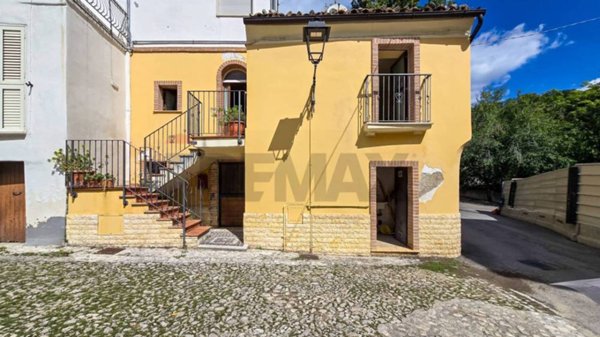 casa indipendente in vendita a Brittoli