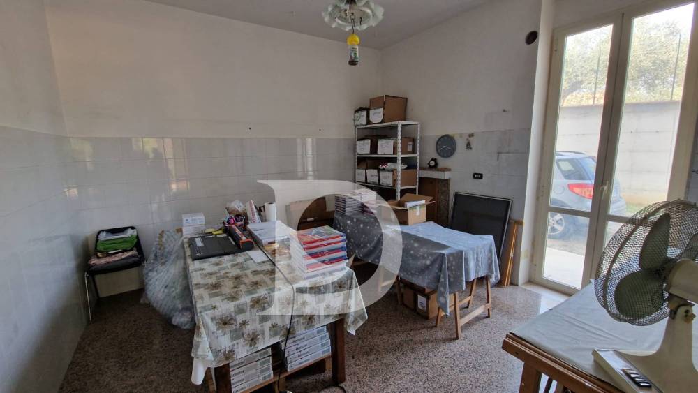 casa indipendente in vendita a Brittoli