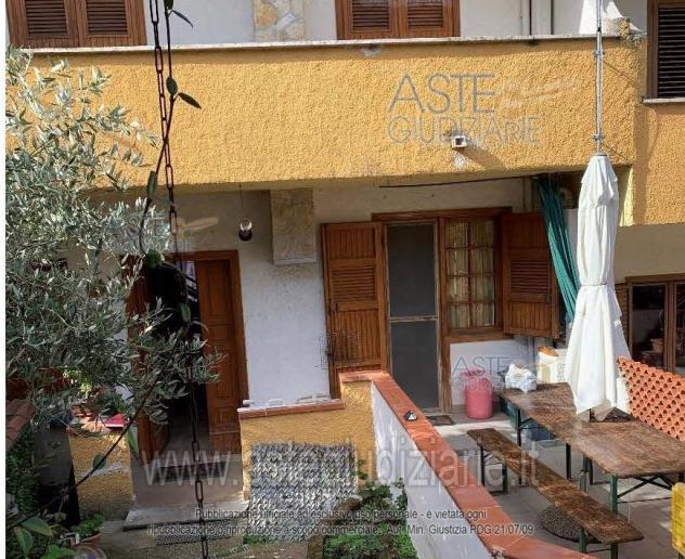 casa indipendente in vendita a Bussi sul Tirino