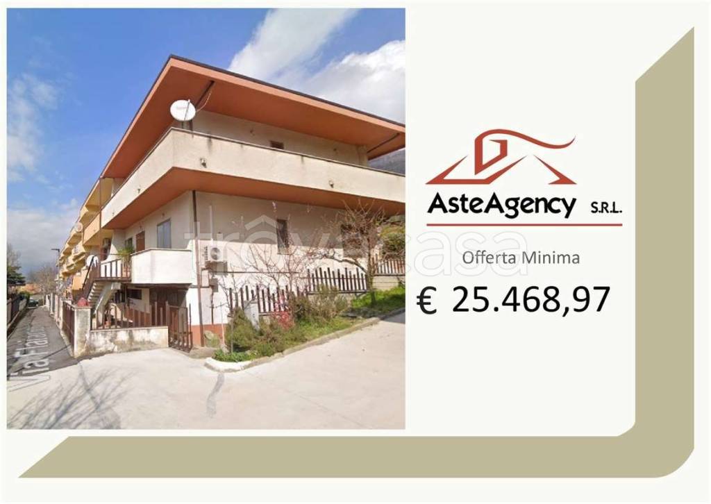 casa indipendente in vendita a Bussi sul Tirino