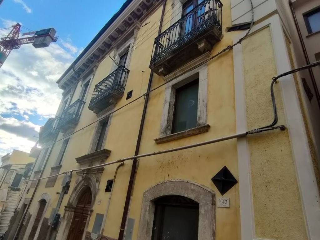 appartamento in vendita a Bussi sul Tirino