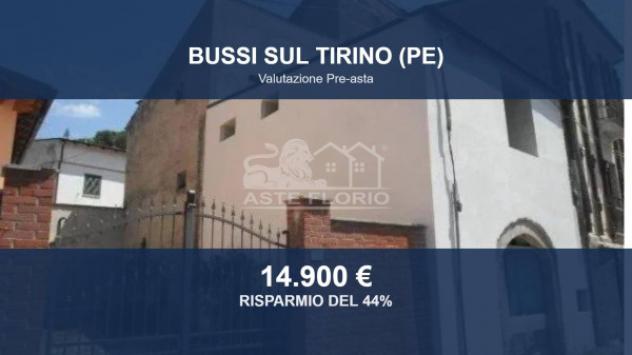 casa indipendente in vendita a Bussi sul Tirino