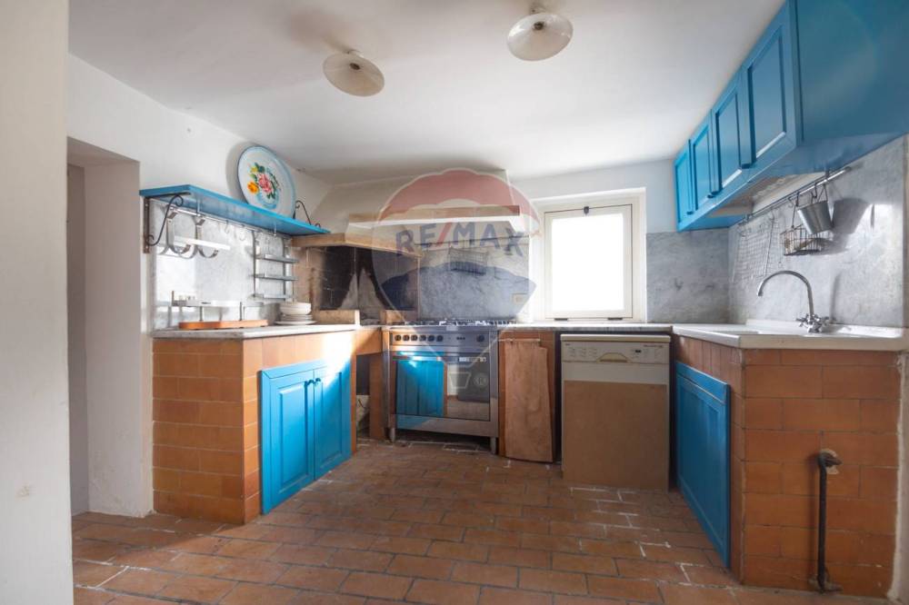 casa indipendente in vendita a Cappelle sul Tavo
