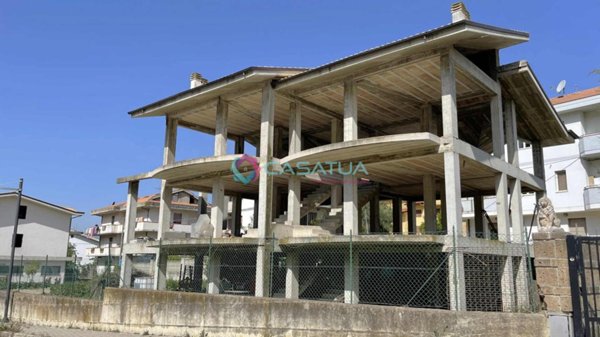 casa indipendente in vendita a Cappelle sul Tavo
