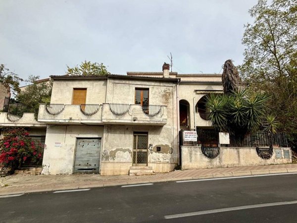 casa indipendente in vendita a Cappelle sul Tavo