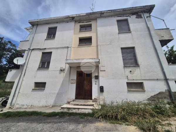 appartamento in vendita a Cappelle sul Tavo