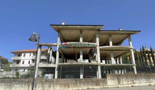 casa indipendente in vendita a Cappelle sul Tavo