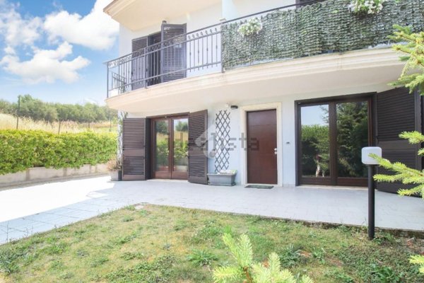 appartamento in vendita a Cappelle sul Tavo