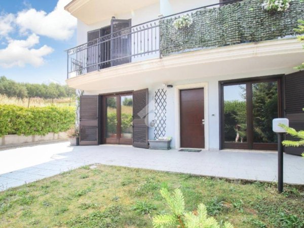 appartamento in vendita a Cappelle sul Tavo