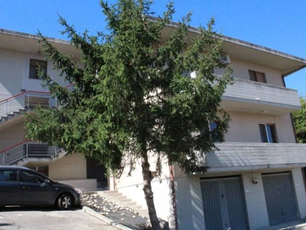 appartamento in vendita a Cappelle sul Tavo