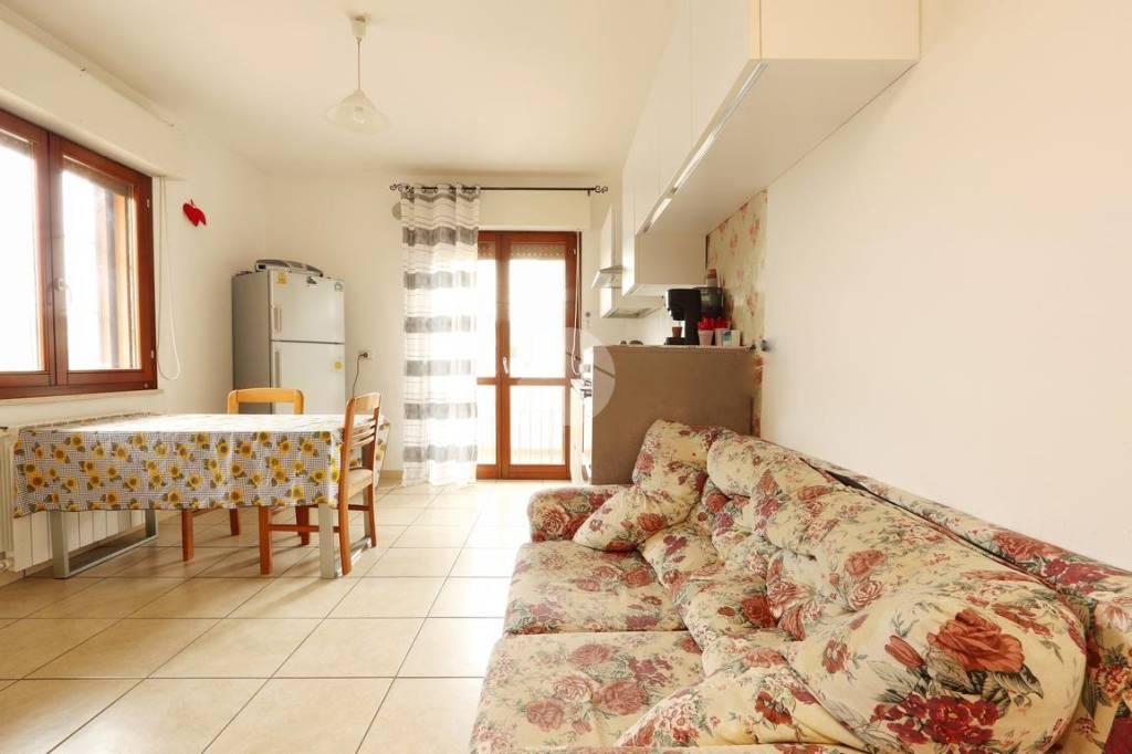 appartamento in vendita a Cappelle sul Tavo