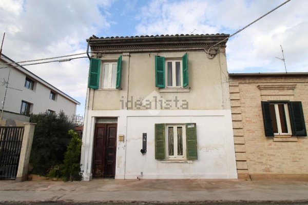 appartamento in vendita a Cappelle sul Tavo