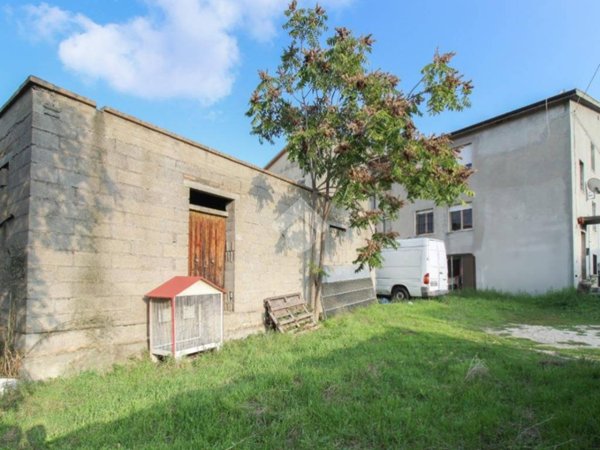 appartamento in vendita a Cappelle sul Tavo